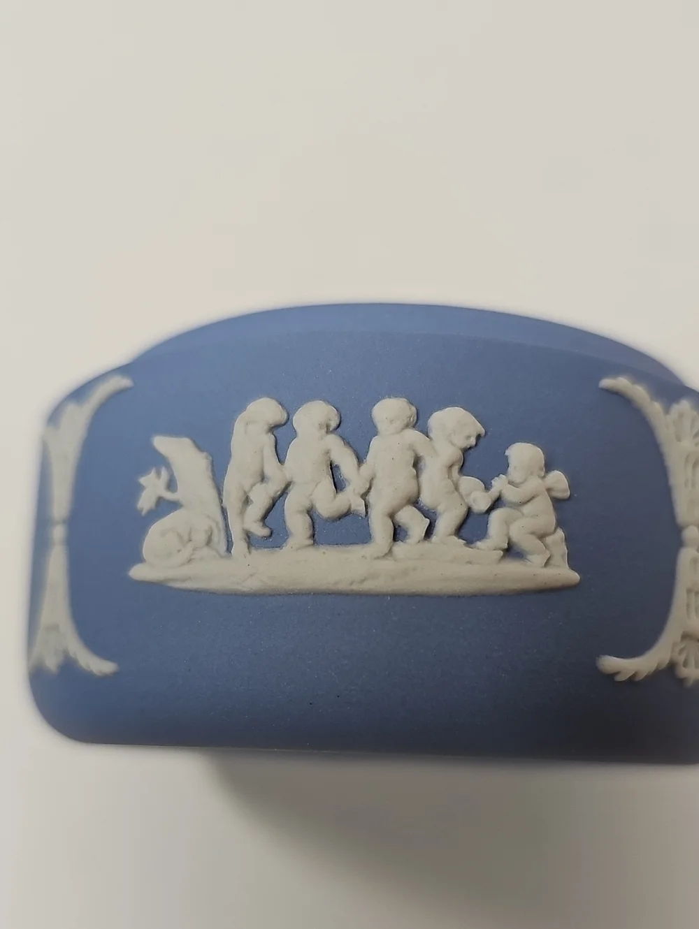 Wedgwood cream pale
